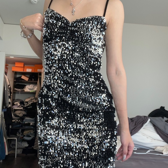 Zara party dress - Picture 2 of 5